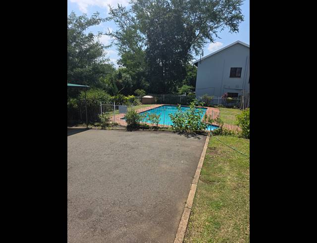 2 BEDROOM FLAT TO LET IN SCOTTSVILLE